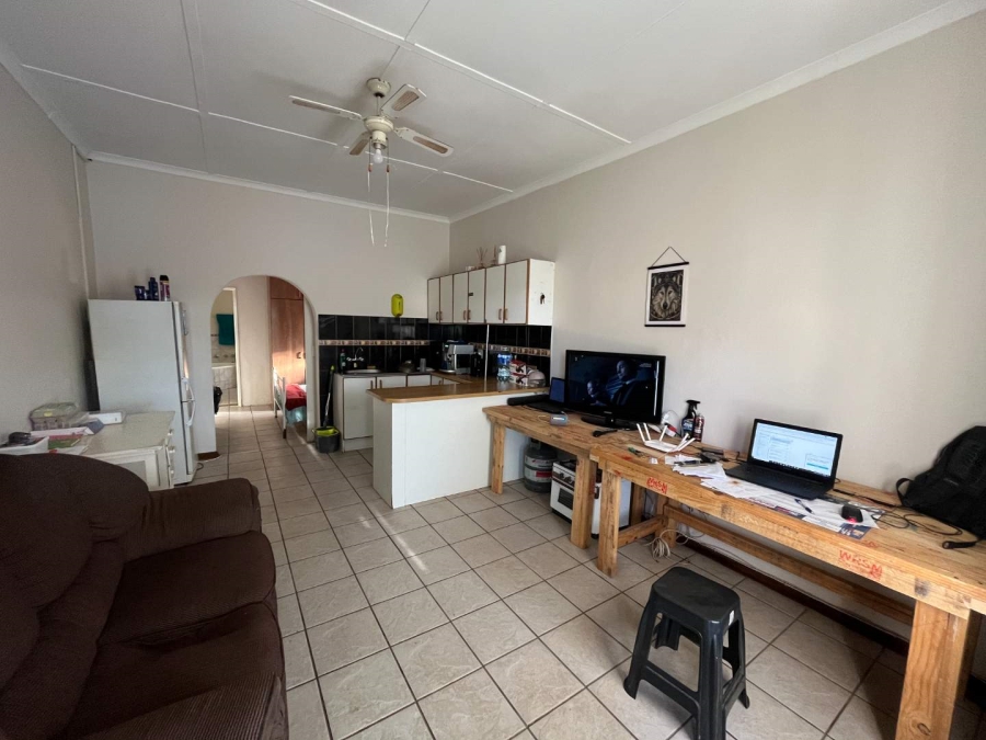 5 Bedroom Property for Sale in Die Rand Northern Cape